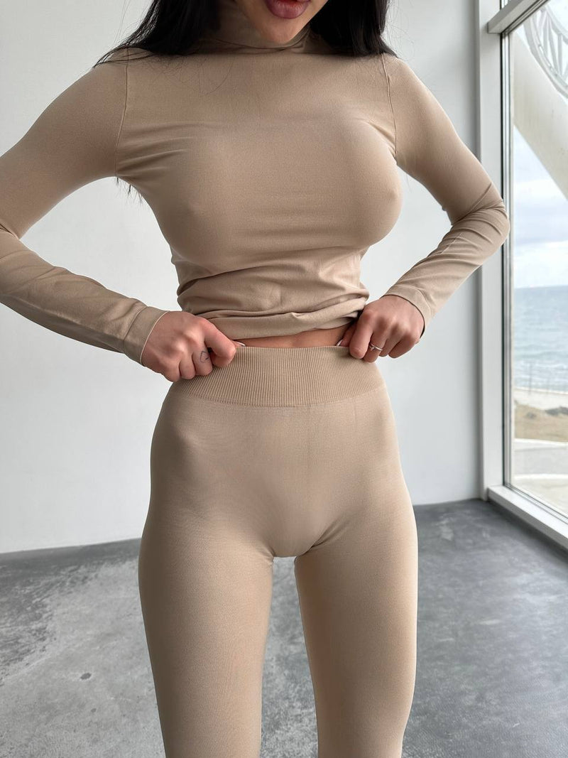 Seamless Turtleneck Nude