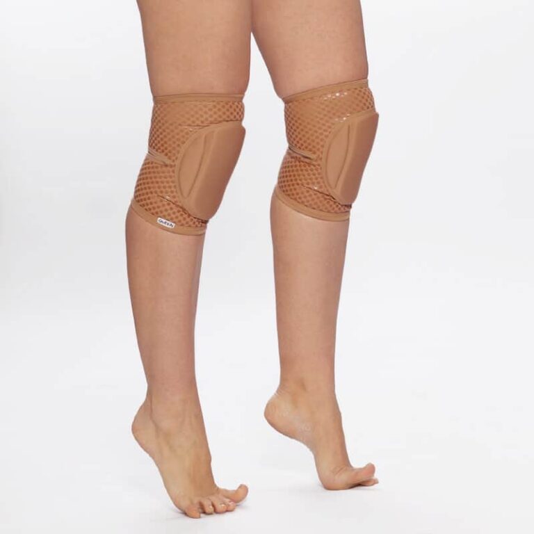 Grippy knee pads – Nude-Caramel