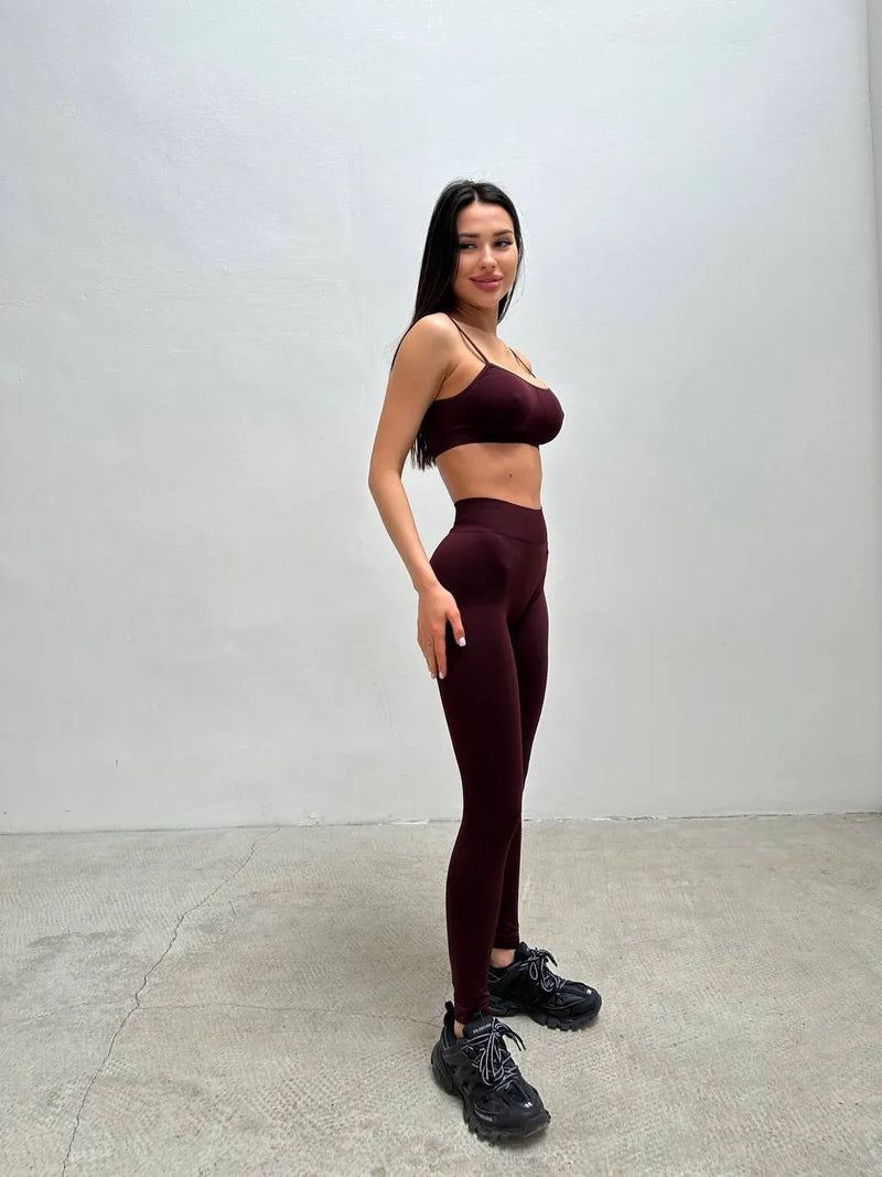 Spaghetti strap top Bordeaux