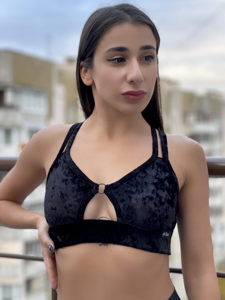 Black Velvet Top “Oring”