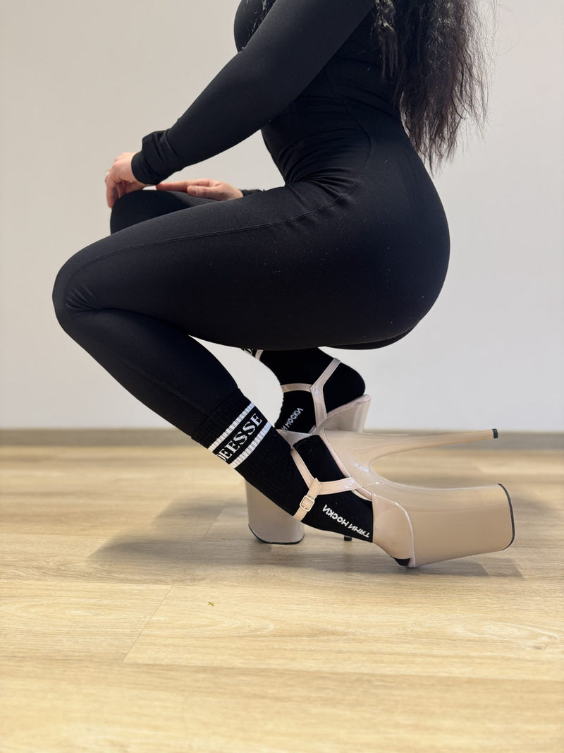 DEESSE Black Socks