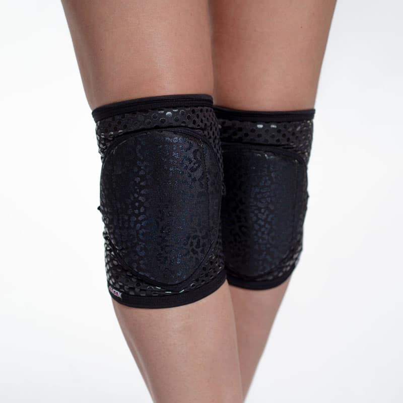Grippy knee pads – Wild Black