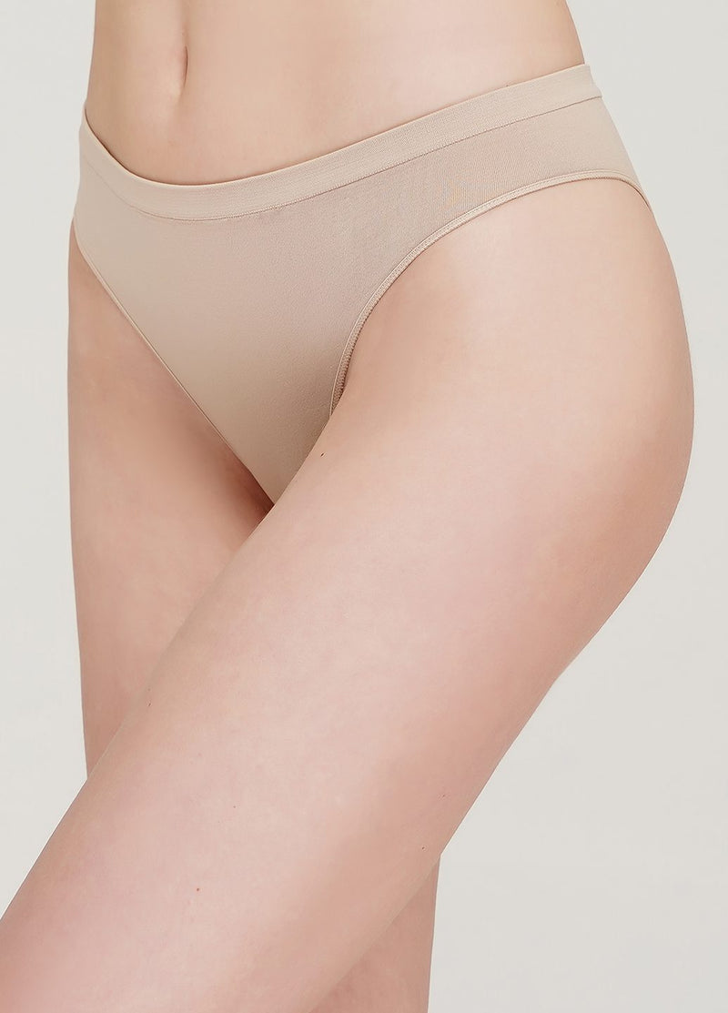 Seamless Brazilian Nude