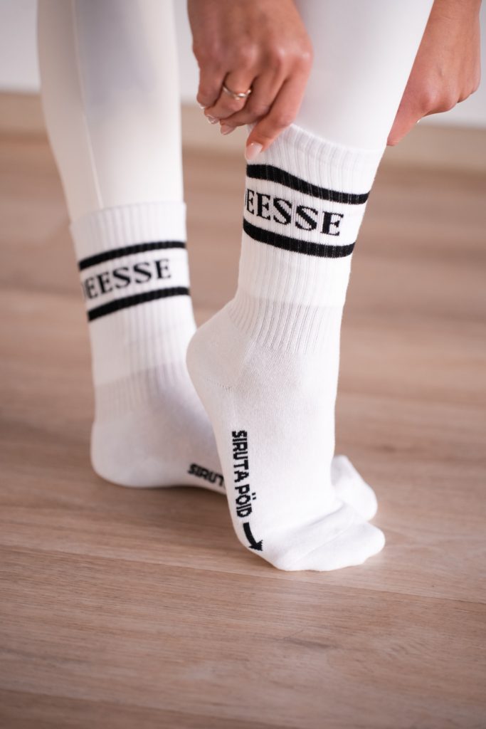 DEESSE White Socks