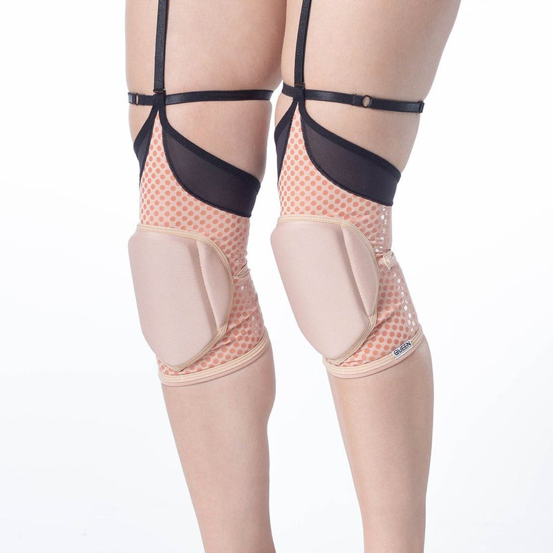 Grippy knee pads – Nude Fire