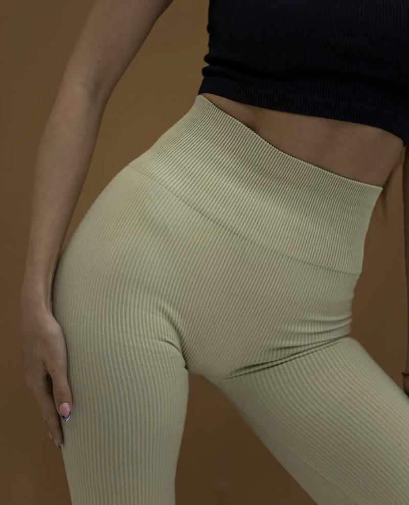 Seamless Ribbed leggings Avocado