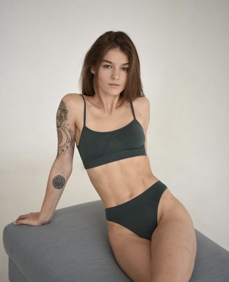 Seamless thong Khaki