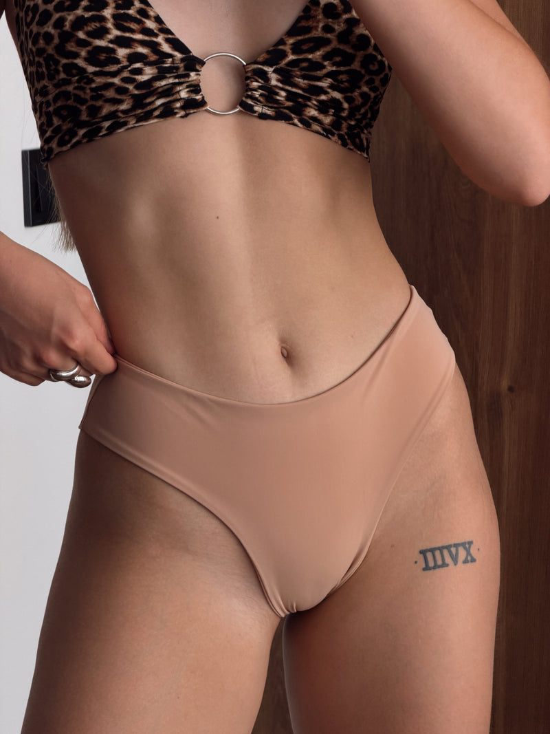 Camellia Nude Shorts