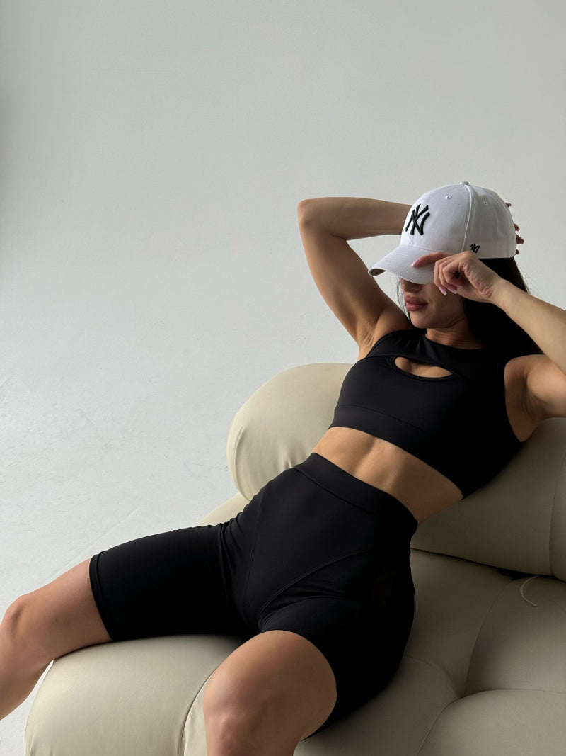 Black Push-up Biker Shorts