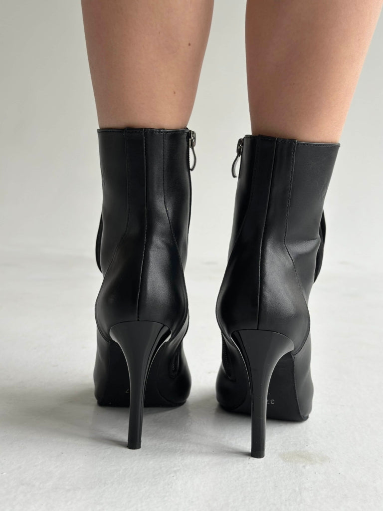 Black PASSION Leather High Heels