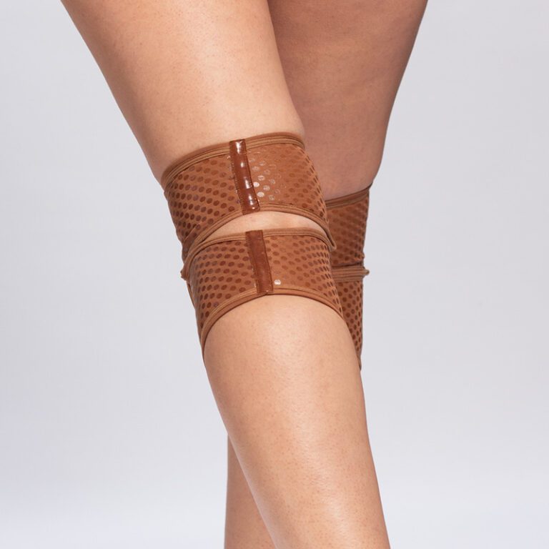 Grippy knee pads – Nude-Mocha