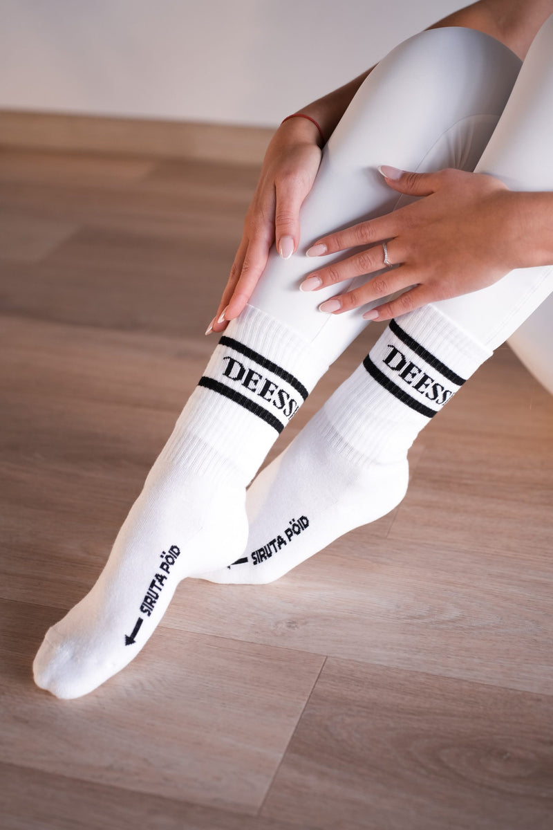DEESSE White Socks